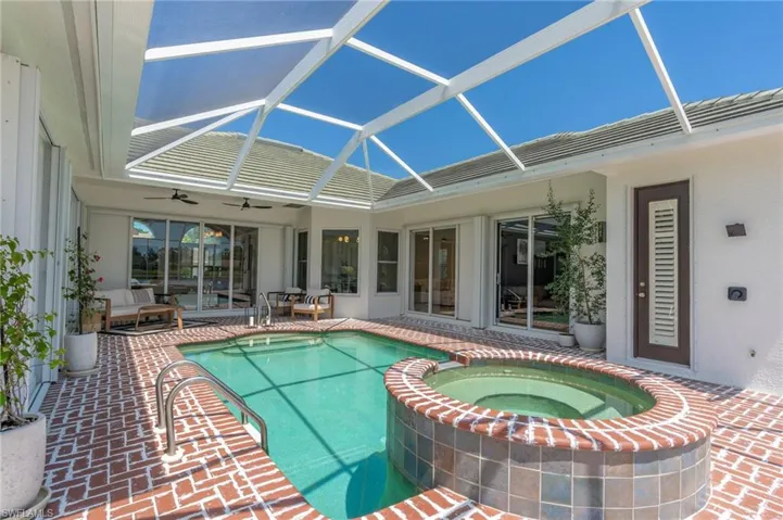 319  Lambton  LN, Naples, FL 34104