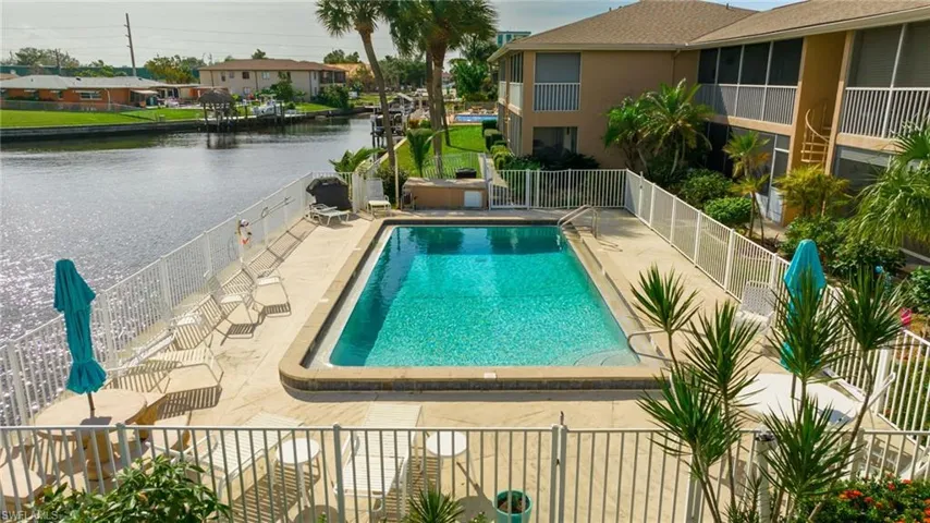 4629 SE 5th  AVE, Cape Coral, FL 33904