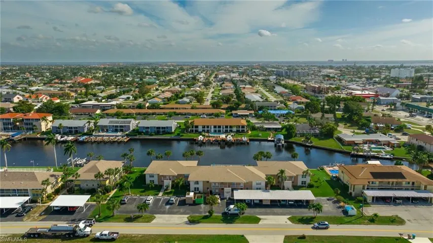 4629 SE 5th  AVE, Cape Coral, FL 33904
