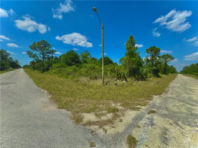 3507 E 11th St, Lehigh Acres Fl 33972