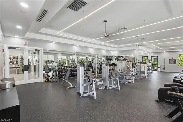 4715  Kensington  CIR, Naples, FL 34119