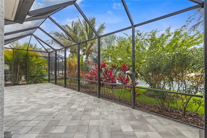4715  Kensington  CIR, Naples, FL 34119