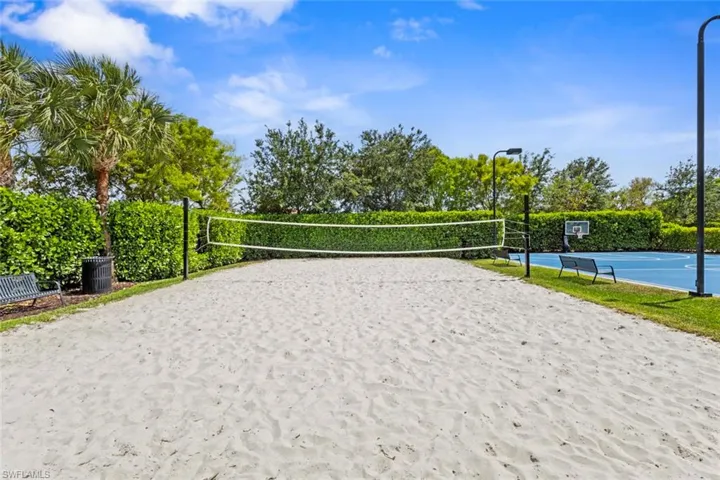 4715  Kensington  CIR, Naples, FL 34119