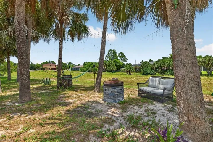 225 Shadow Lakes Dr, Lehigh Acres, Florida 33974