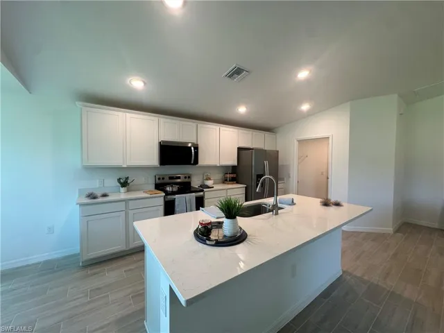732 Anaconda Ave S, Lehigh Acres, Florida 33974