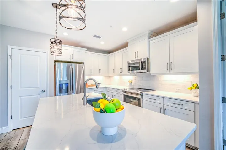 2626 Seychelles Cir 1404, Naples, Florida 34112