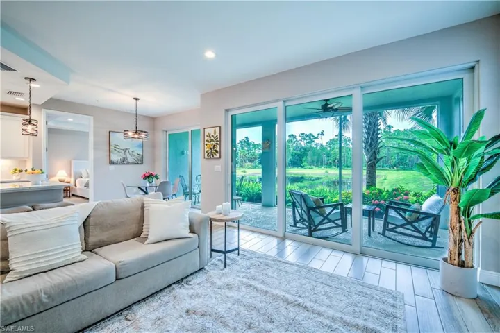 2626 Seychelles Cir 1404, Naples, Florida 34112