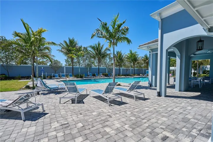 2626 Seychelles Cir 1404, Naples, Florida 34112