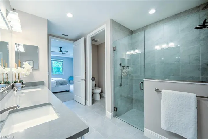 2626 Seychelles Cir 1404, Naples, Florida 34112