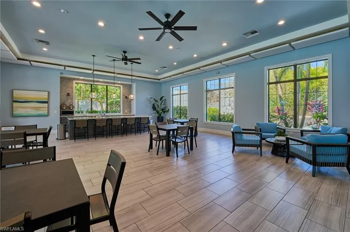 2626 Seychelles Cir 1404, Naples, Florida 34112