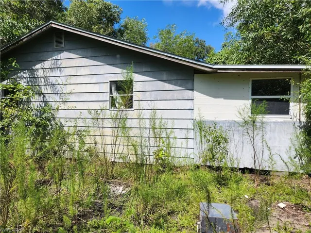 View of property exterior