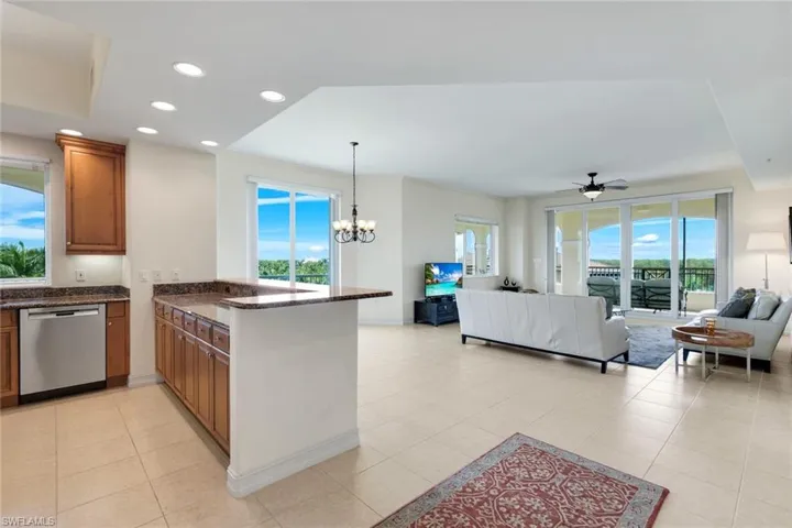 2748 Tiburon Blvd E 502, Naples, Florida 34109