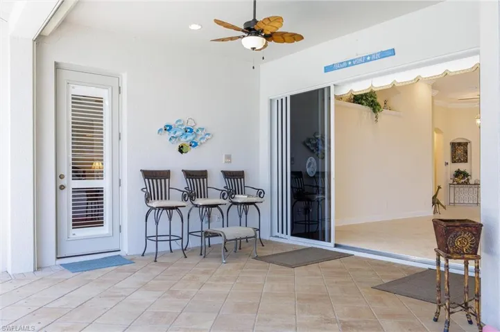 View of patio / terrace with ceiling fan