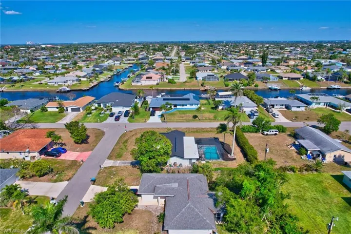 928 Se 30th Ln, Cape Coral Fl 33904