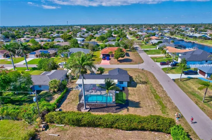 928 Se 30th Ln, Cape Coral Fl 33904