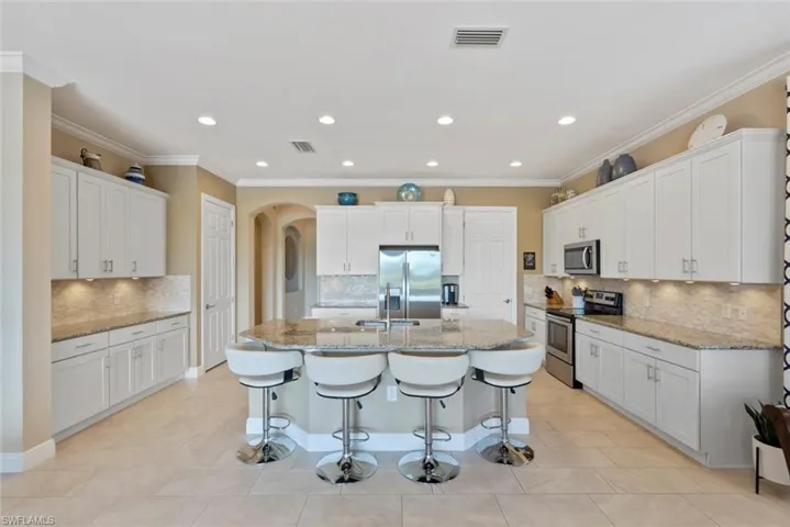 10263  Ashbrook  CT, Fort Myers, FL 33913