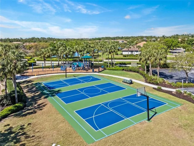 10263  Ashbrook  CT, Fort Myers, FL 33913
