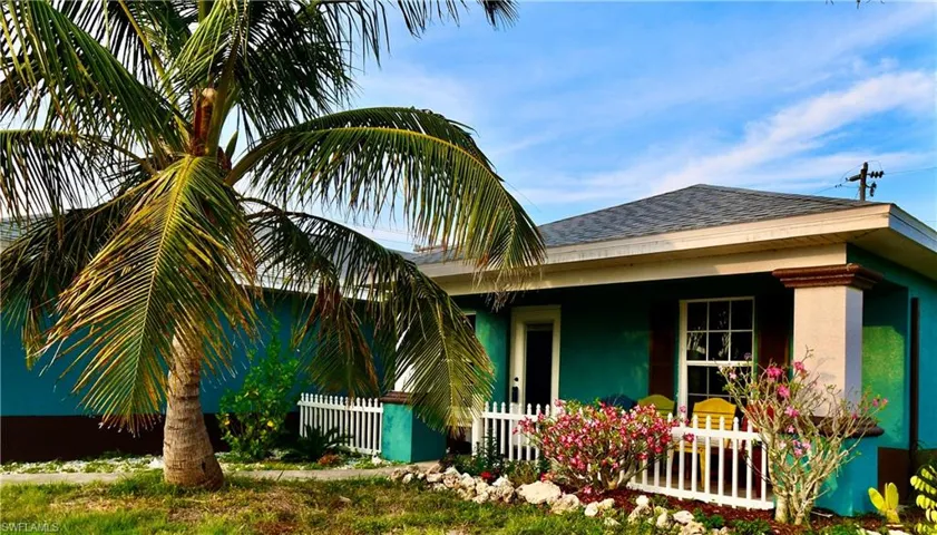 1921 NE 19th  PL, Cape Coral, FL 33909