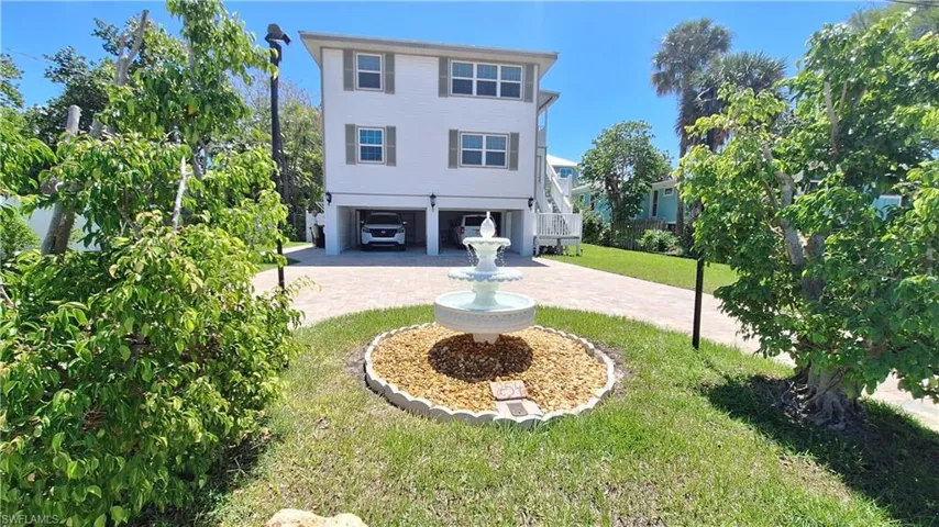 254  Palermo  CIR, Fort Myers Beach, FL 33931