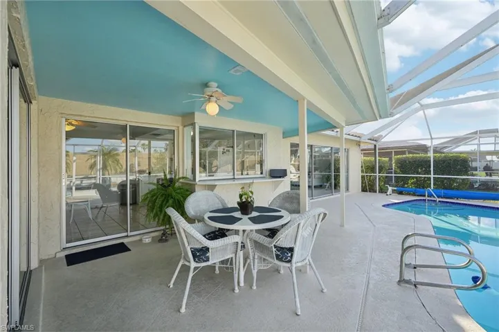 Covered Screened Lanai Sitting Area