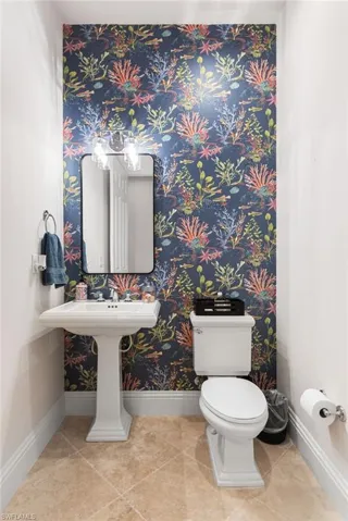 Powder bath.