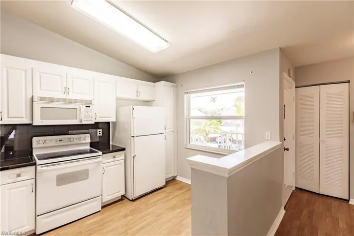 14503 Lakewood Trace Ct 201, Fort Myers, Florida 33919