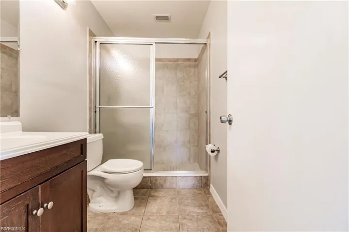 14503 Lakewood Trace Ct 201, Fort Myers, Florida 33919