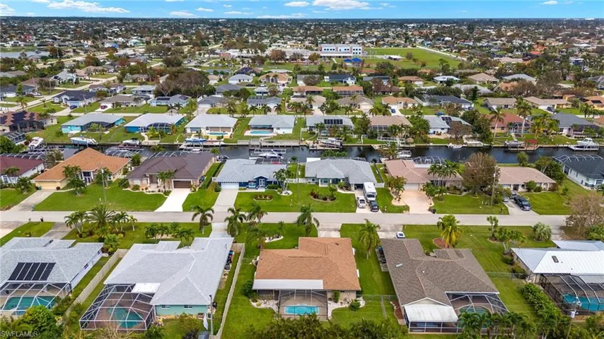 236 Sw 37th Ln, Cape Coral Fl 33914