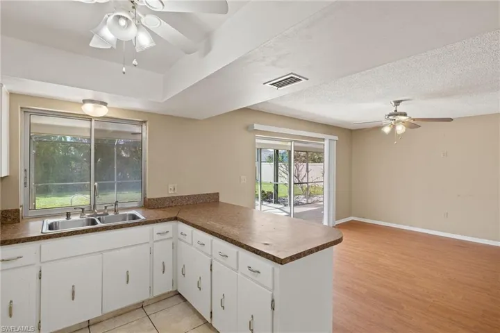 236 Sw 37th Ln, Cape Coral Fl 33914