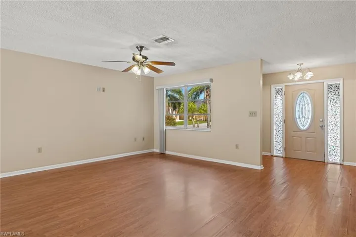 236 Sw 37th Ln, Cape Coral Fl 33914