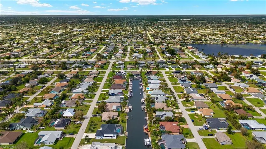 236 Sw 37th Ln, Cape Coral Fl 33914