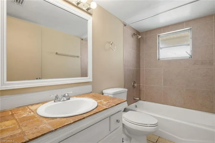 236 Sw 37th Ln, Cape Coral Fl 33914