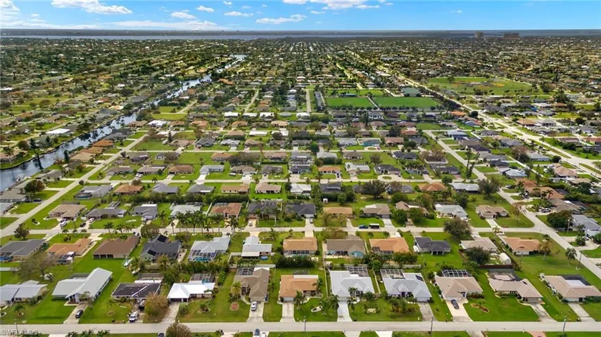 236 Sw 37th Ln, Cape Coral Fl 33914