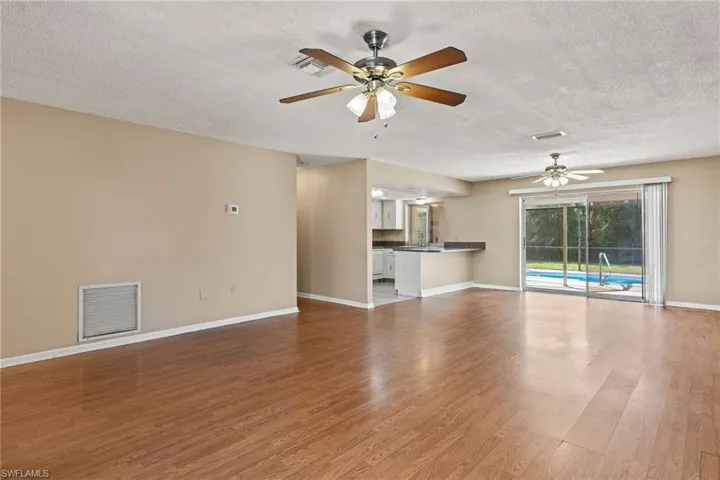 236 Sw 37th Ln, Cape Coral Fl 33914