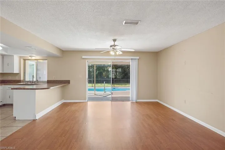 236 Sw 37th Ln, Cape Coral Fl 33914
