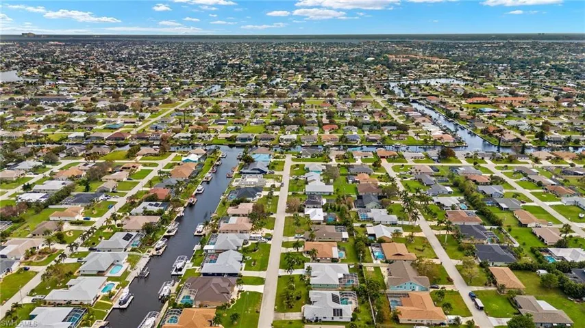 236 Sw 37th Ln, Cape Coral Fl 33914