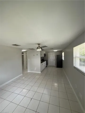 5458 Sholtz St, Naples, Florida 34113