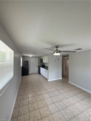 5458 Sholtz St, Naples, Florida 34113