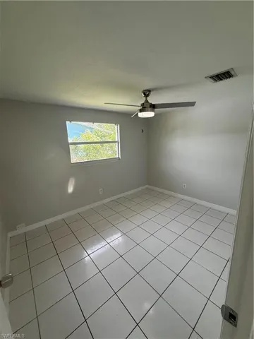 5458 Sholtz St, Naples, Florida 34113