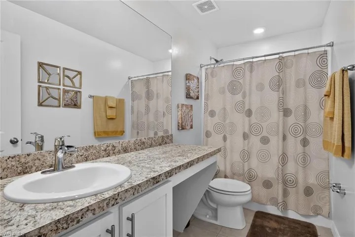 6381 Brant Bay Blvd 102, North Fort Myers, Florida 33917