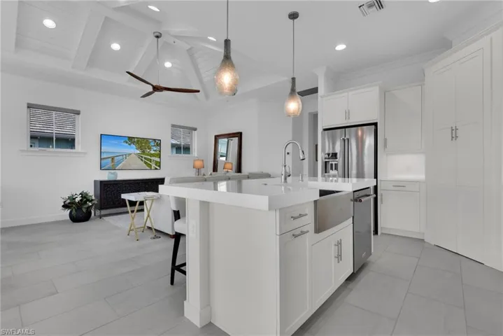 6585 Dominica Dr 201, Naples, Florida 34113