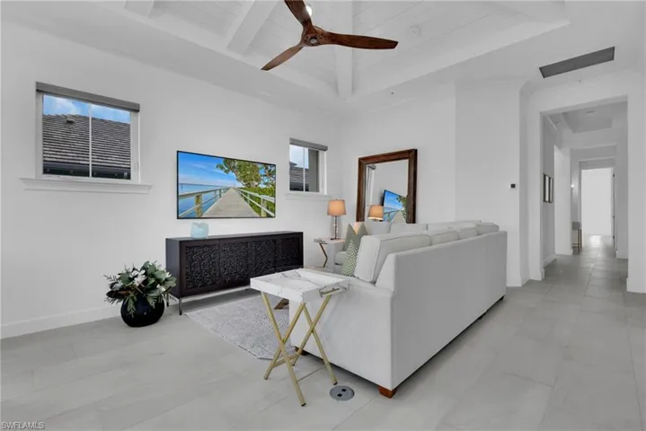 6585 Dominica Dr 201, Naples, Florida 34113