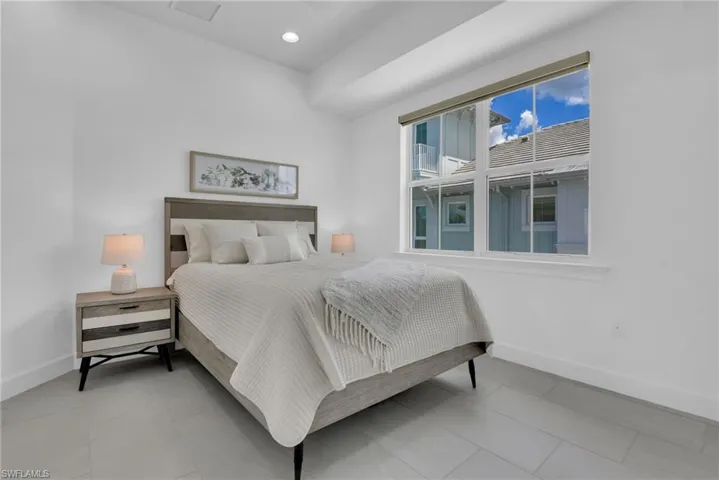 6585 Dominica Dr 201, Naples, Florida 34113