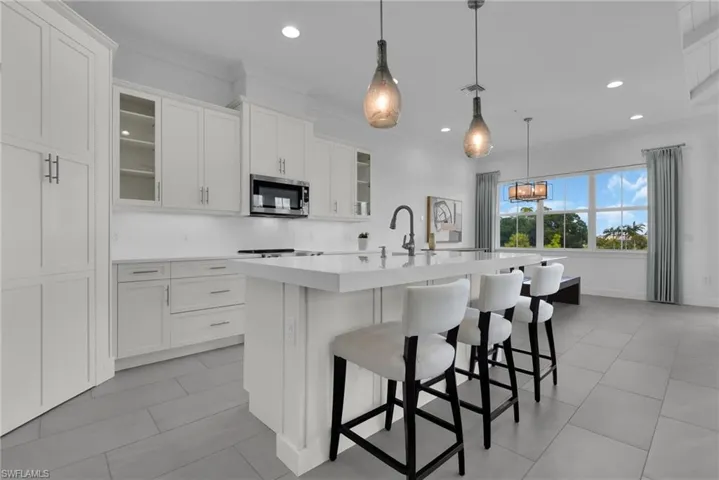 6585 Dominica Dr 201, Naples, Florida 34113