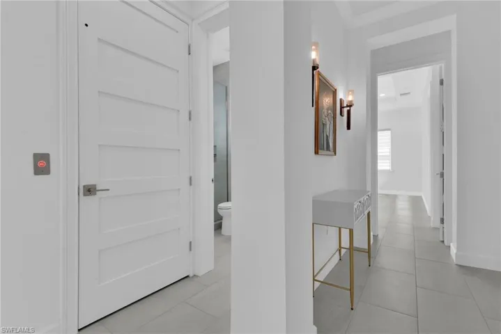 6585 Dominica Dr 201, Naples, Florida 34113