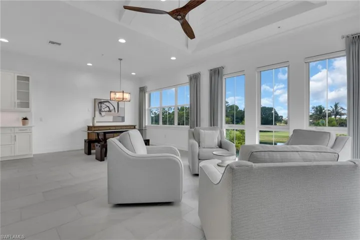 6585 Dominica Dr 201, Naples, Florida 34113