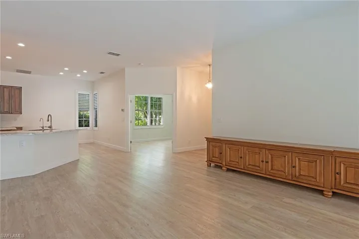 6811 Old Banyan Way, Naples, Florida 34109
