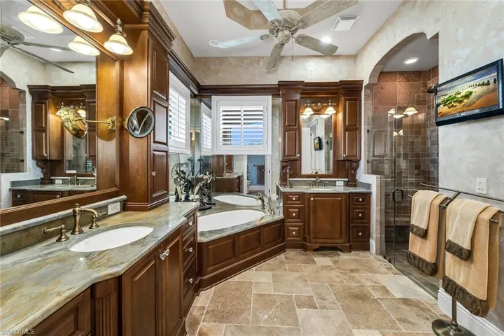 1221 Redwood Ct, Marco Island, Florida 34145