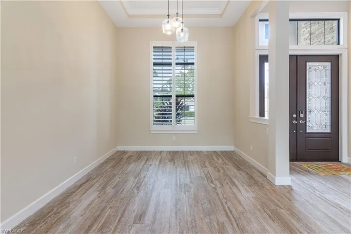 Breakfast area - unfurnished