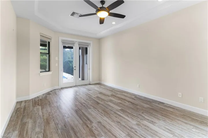 Living room unfurnished